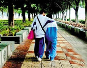 早恋恋爱